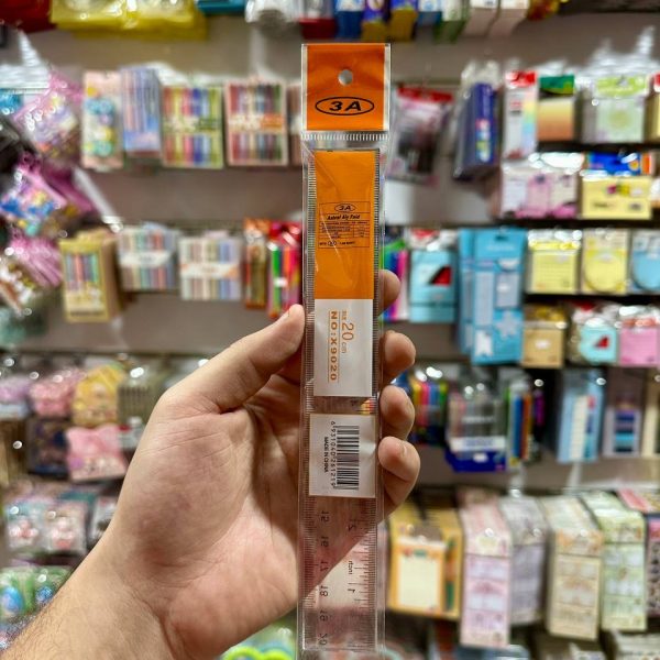 مسطرة بلاستيك 20سم شفاف 9020