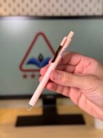⁦sakura 0.7 قلم جاف ازرق 2172⁩ - الصورة ⁦2⁩