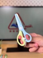 مقص بلاستيك لونين
